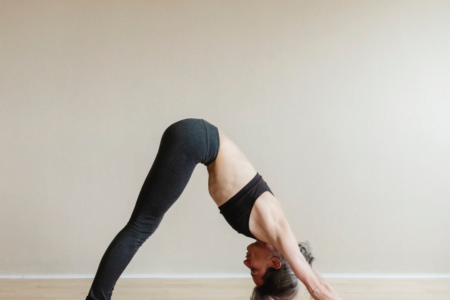 adho-mukha-svanasana